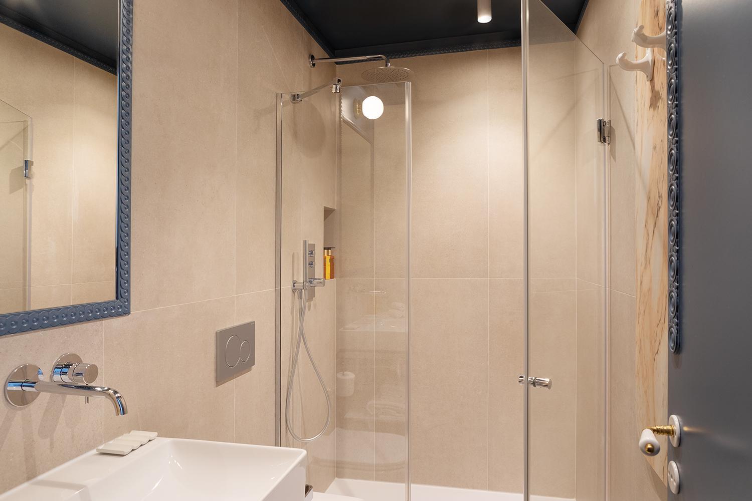 Paris Home Collection Serviced Apartments In Opera - Rue Saint-Lazare Exterior photo